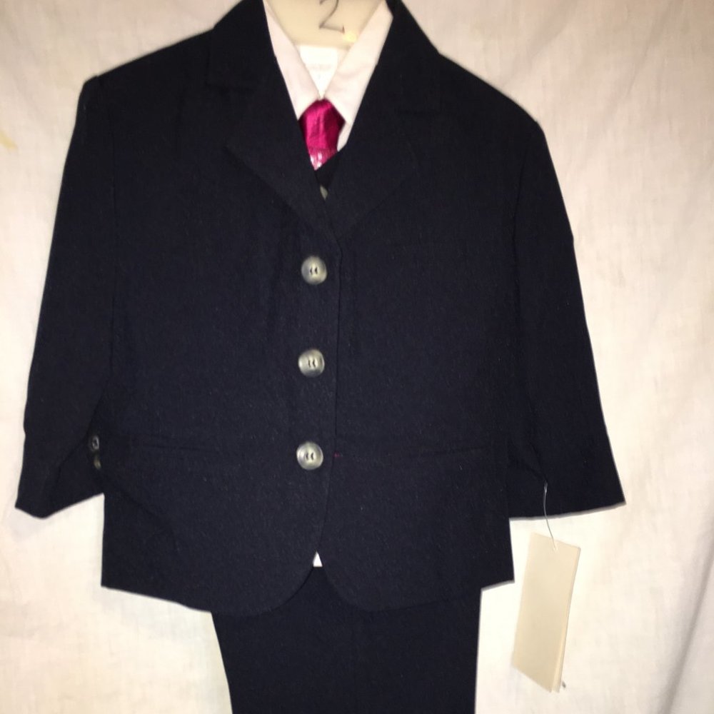 NEW BOYS SUITS VEST SHIRT AND TIE BLACK SUIT NEW